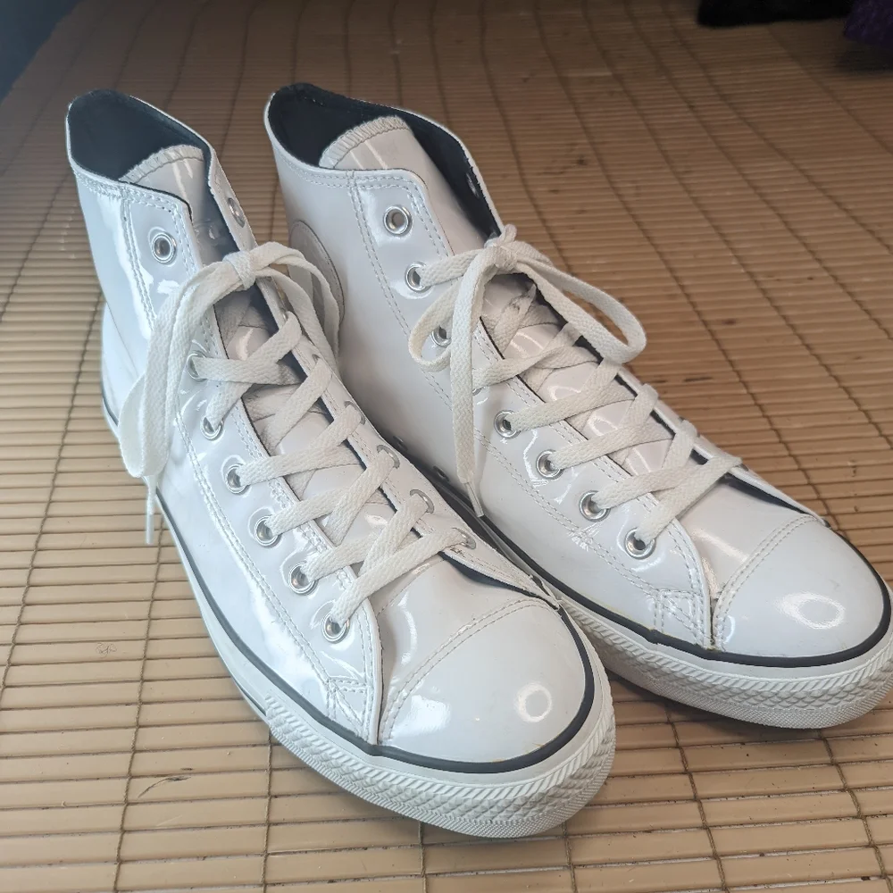 Converse Unisex Chuck Taylor All Star Retro 111132 White Patent Leather High Top
